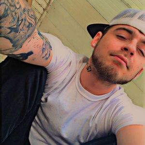 Meet your Posher, Dee